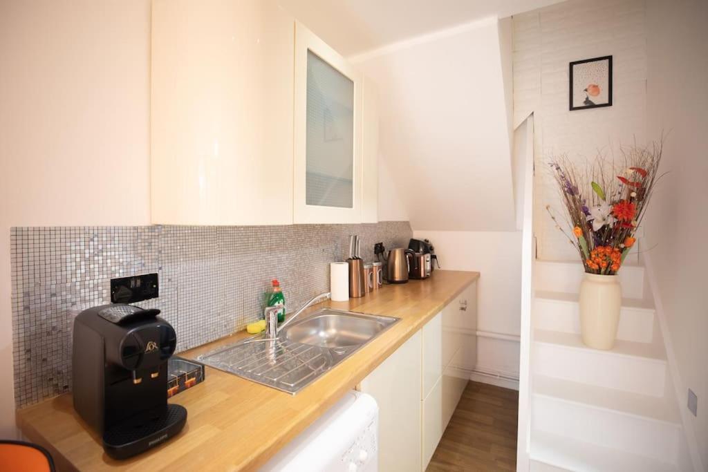 Cozy Studio In Central London Exterior foto